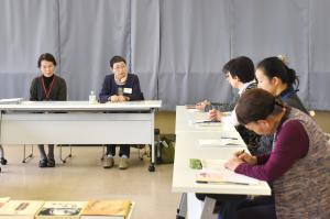 語り部の会と受講生の画像