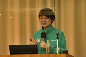 講師の綿貫淳子さんの画像
