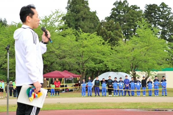 開会式で挨拶をする宮崎市長の画像
