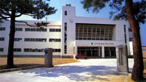 千田小学校の校舎の写真